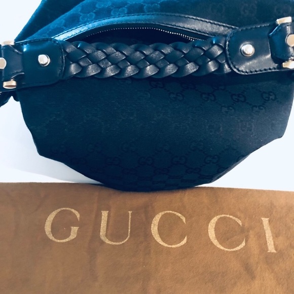 Gucci GG Canvas Pelham Hobo Bag - Picture 2 of 4
